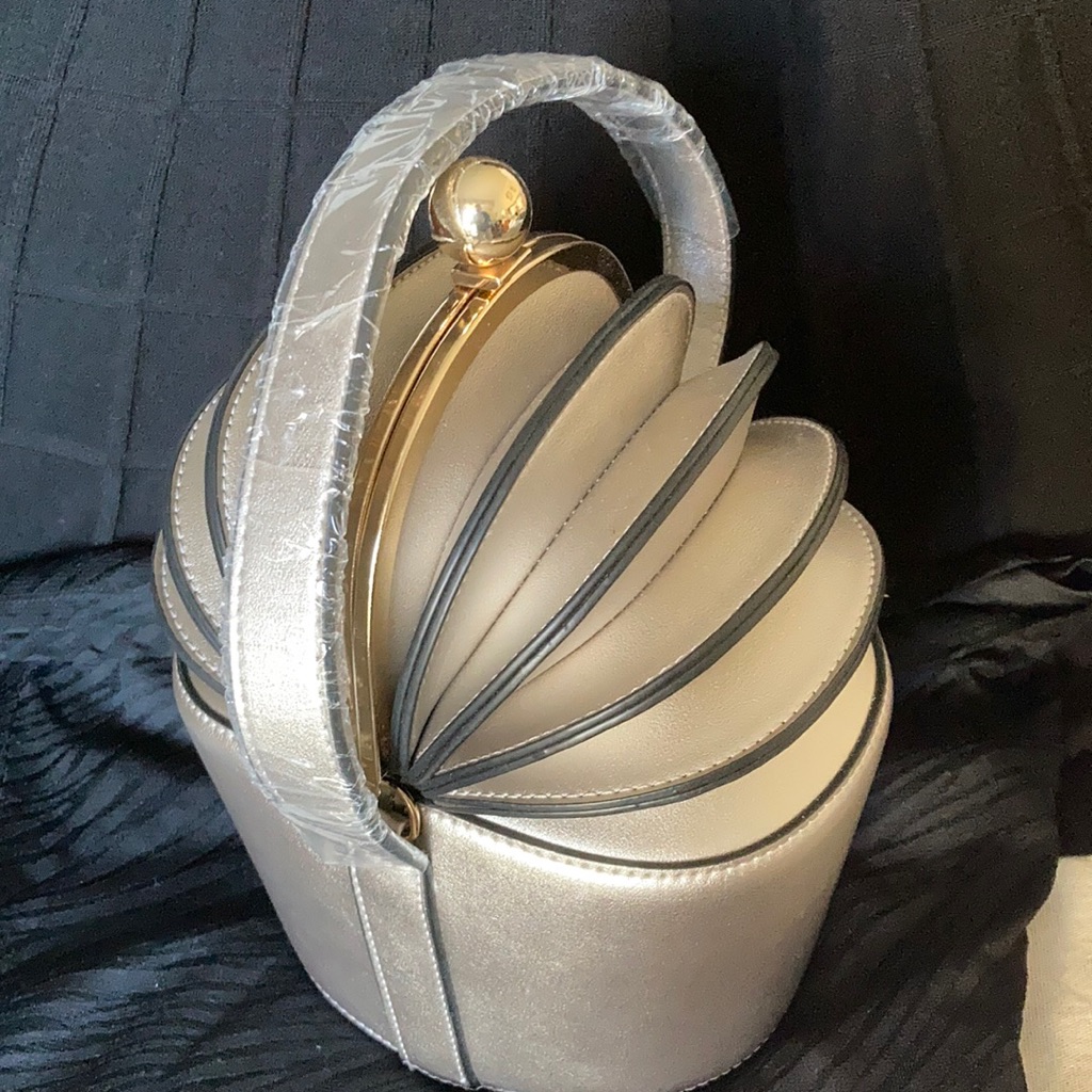 Nwt Unique And Just Gorgeous Bucket Bag. You Will Be The Only One!